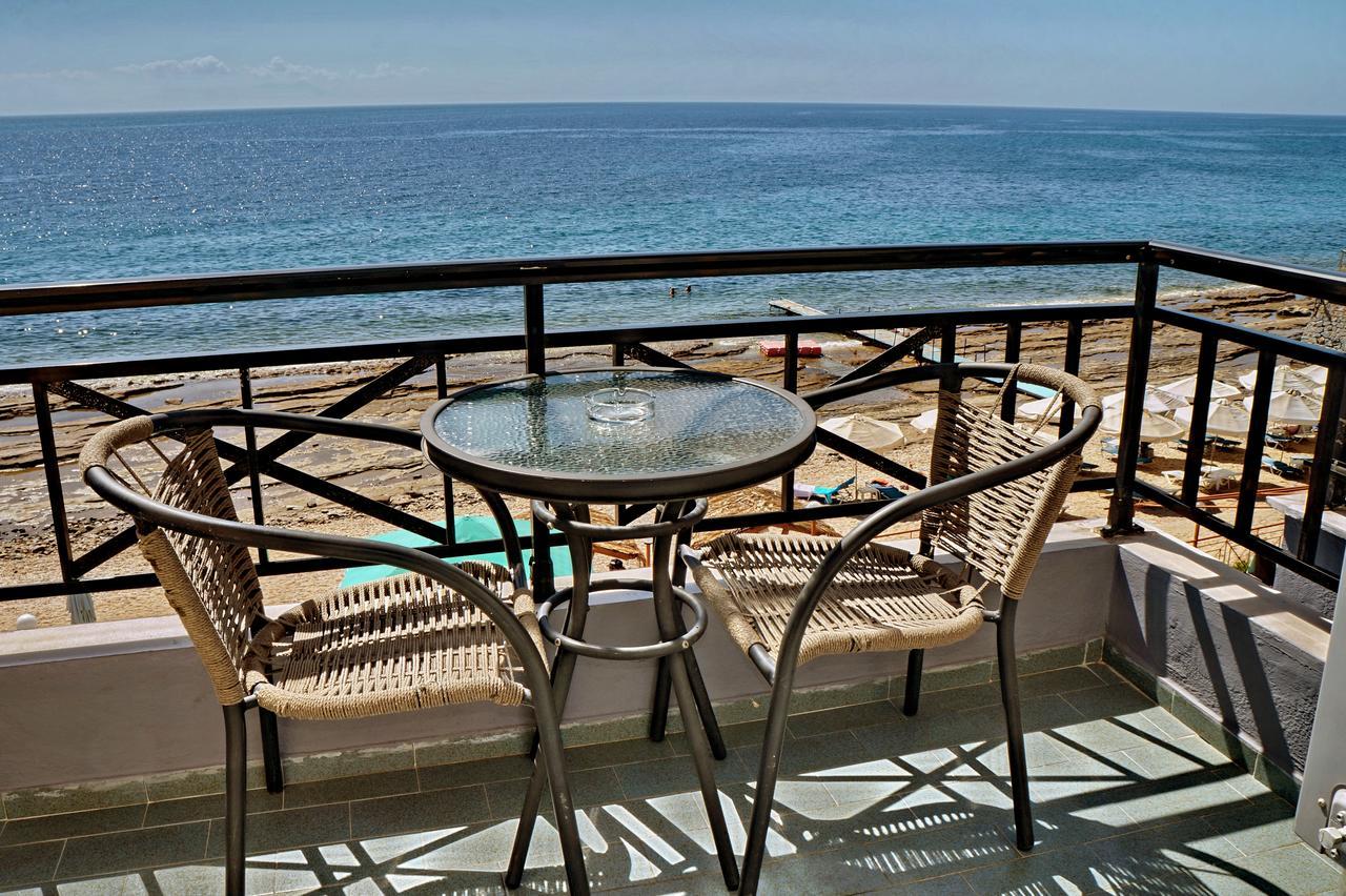 Pebble Beach Hotel Plomari Exterior foto