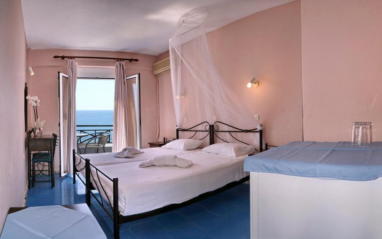 Pebble Beach Hotel Plomari Exterior foto