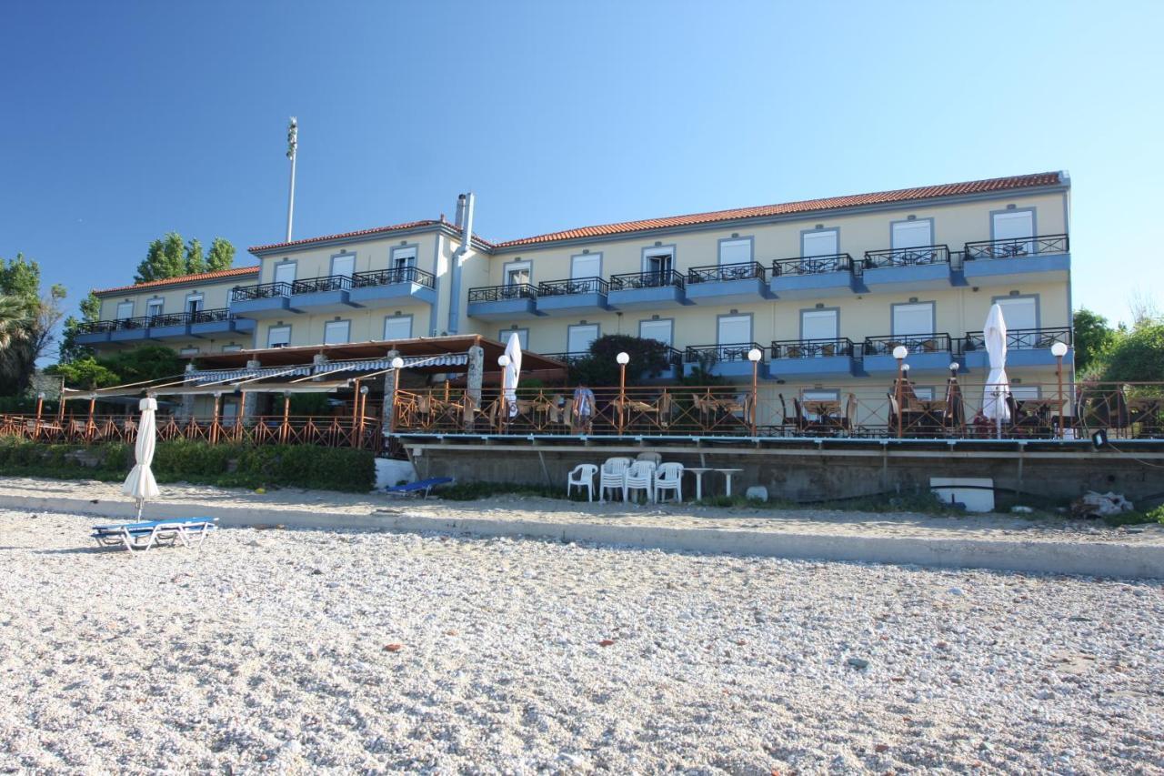 Pebble Beach Hotel Plomari Exterior foto