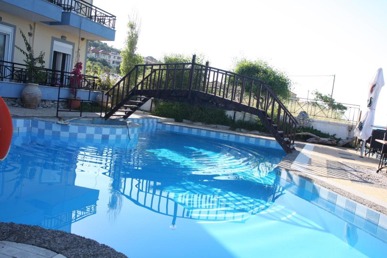Pebble Beach Hotel Plomari Exterior foto