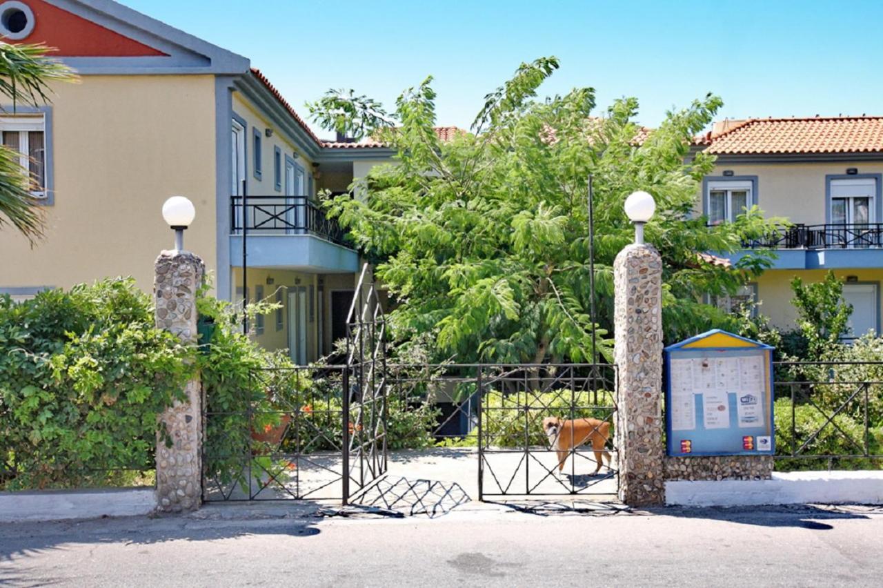 Pebble Beach Hotel Plomari Exterior foto