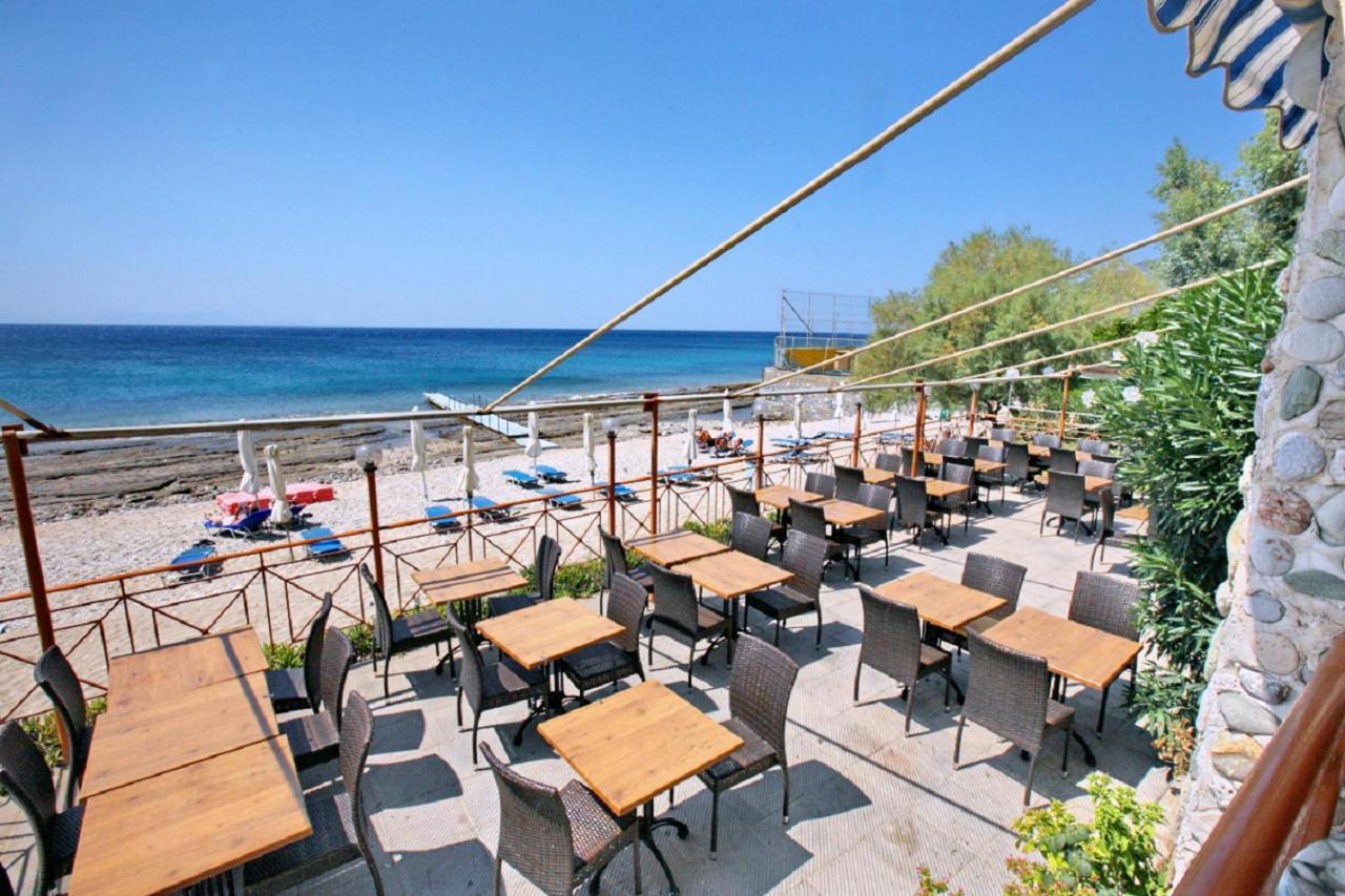 Pebble Beach Hotel Plomari Exterior foto