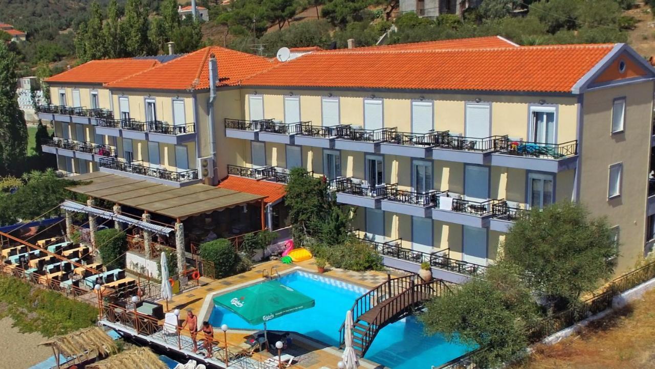 Pebble Beach Hotel Plomari Exterior foto